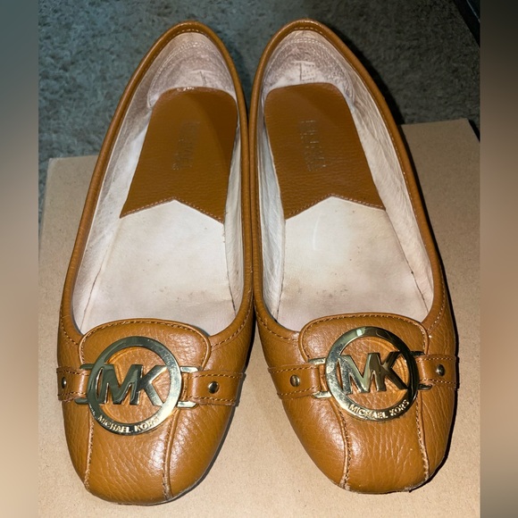 Michael Kors Flats - Picture 2 of 5